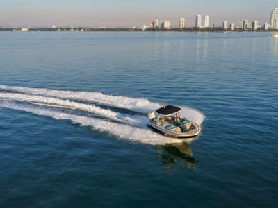 Chris Craft Launch GT Series